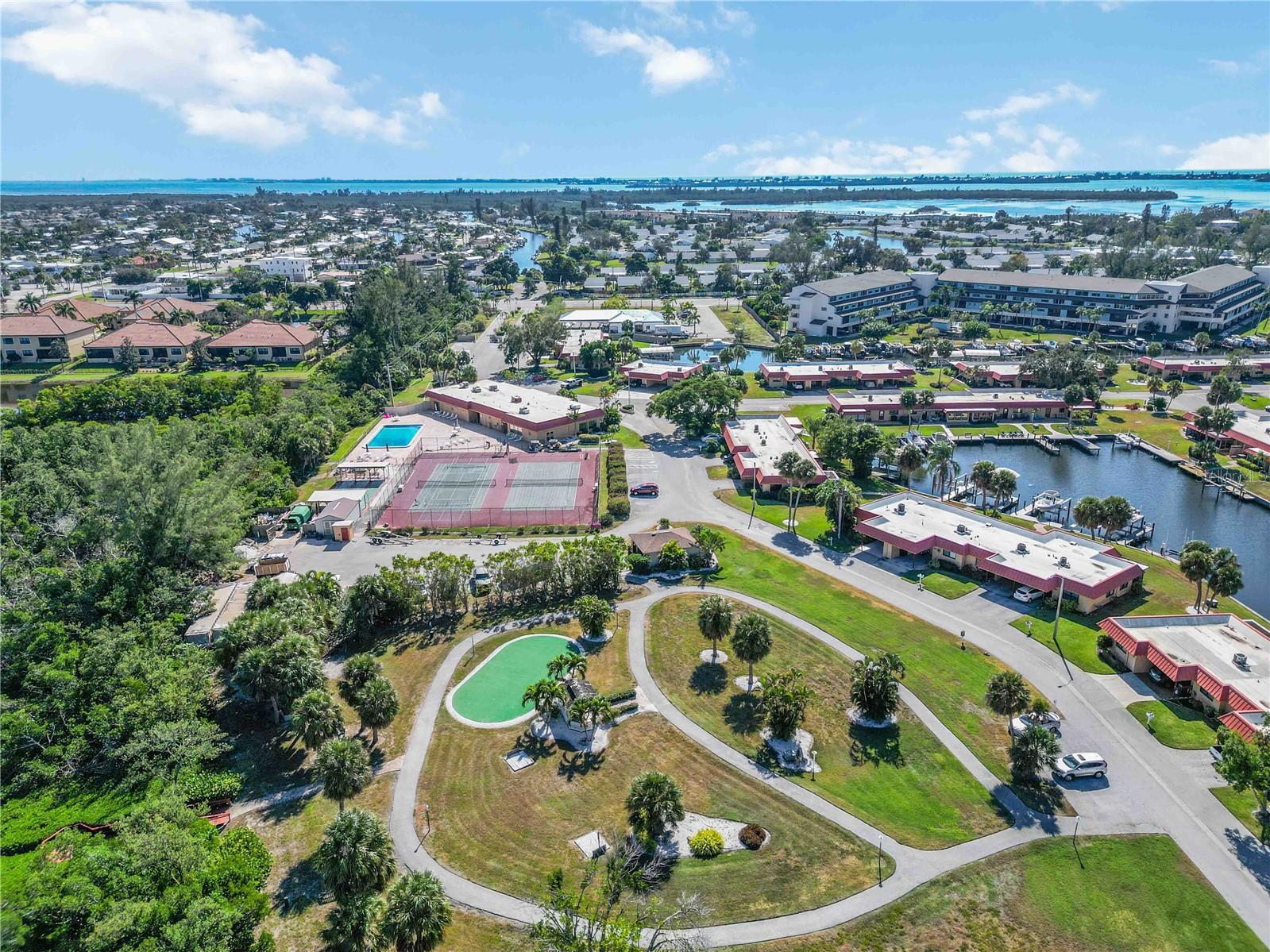 9608 VALENCIA CV, BRADENTON, FL — photo 57
