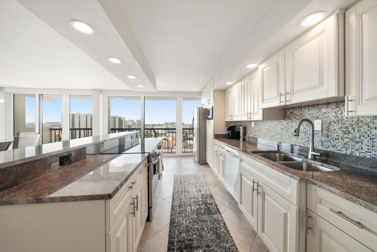 400 ISLAND WAY #901, CLEARWATER BEACH, FL — photo 4
