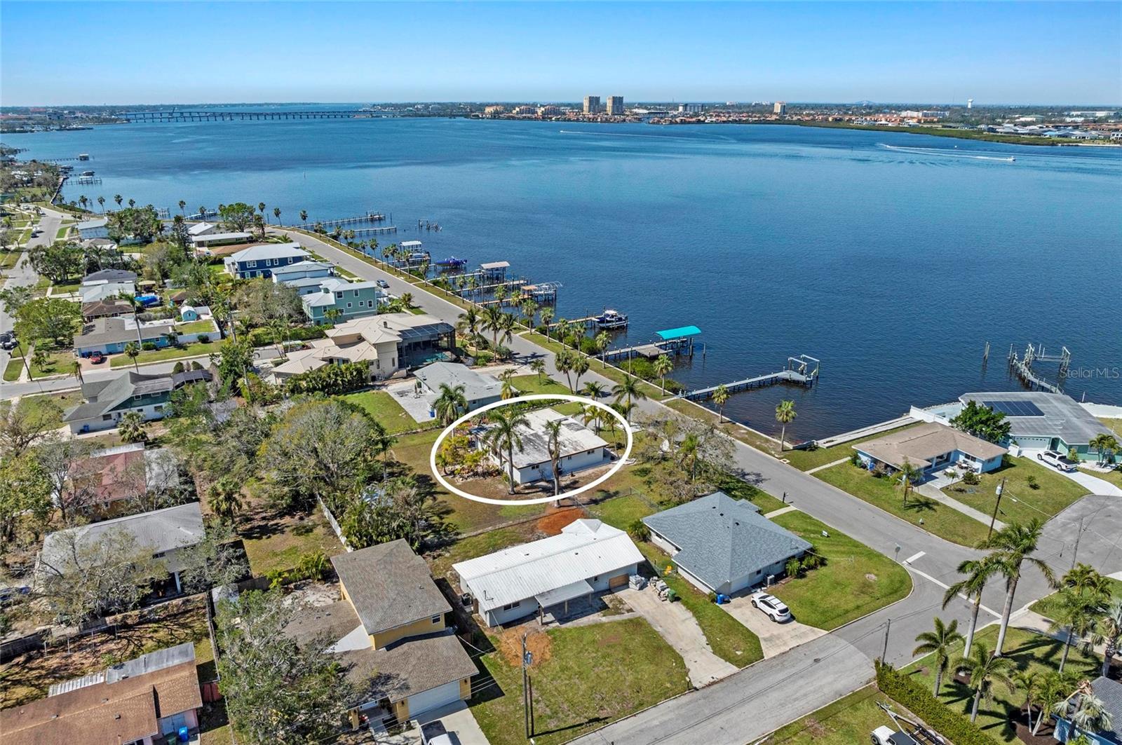 2014 RIVERSIDE DR E, BRADENTON, FL