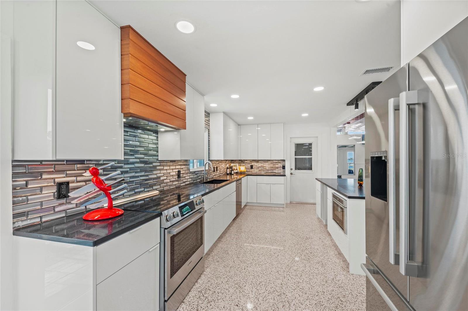 2014 RIVERSIDE DR E, BRADENTON, FL — photo 34