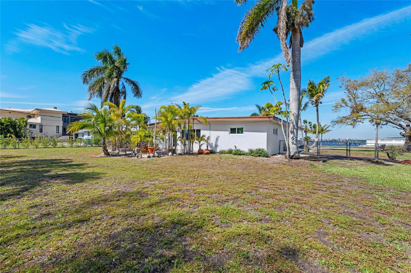 2014 RIVERSIDE DR E, BRADENTON, FL — photo 48