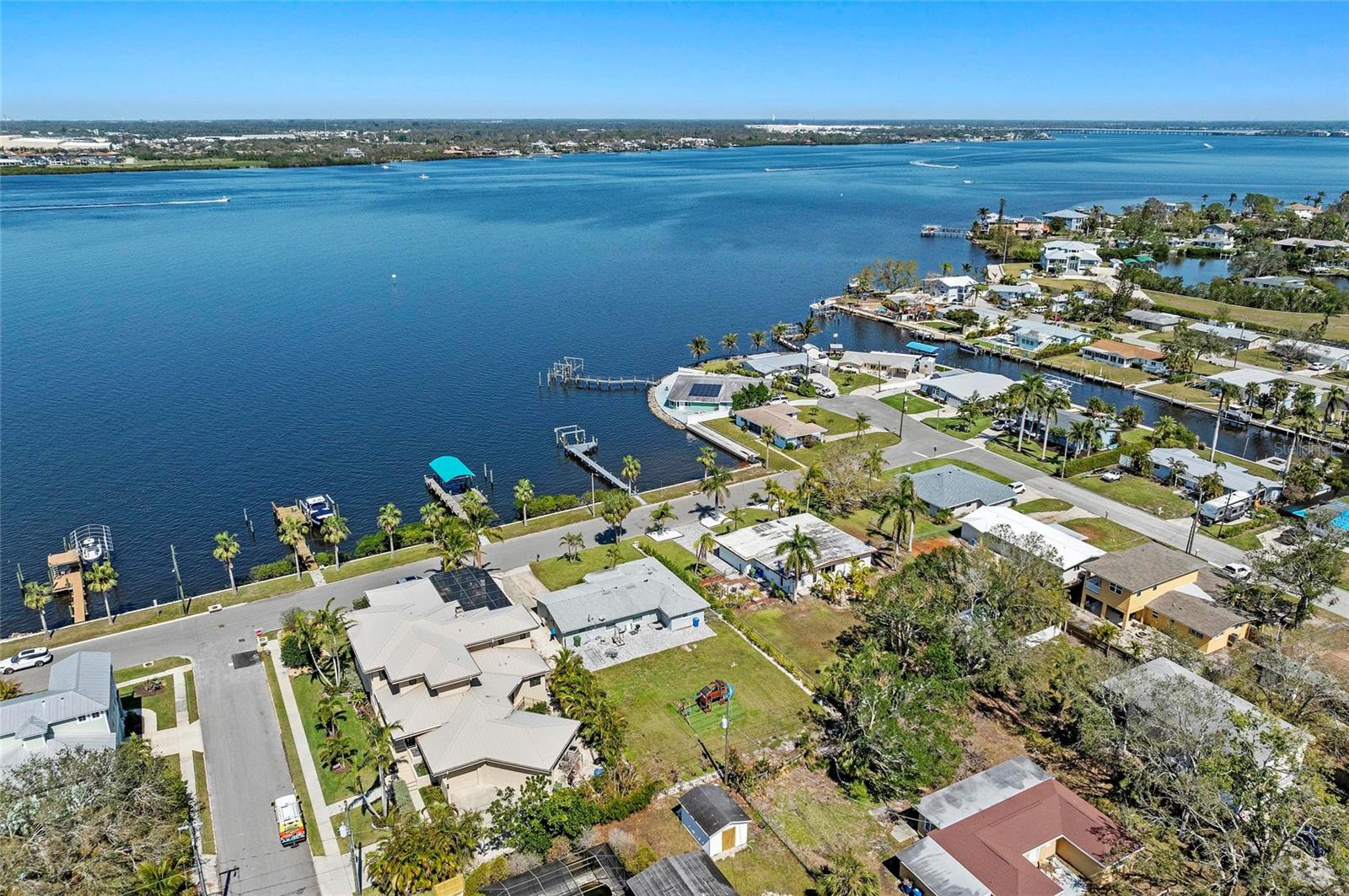 2014 RIVERSIDE DR E, BRADENTON, FL — photo 53