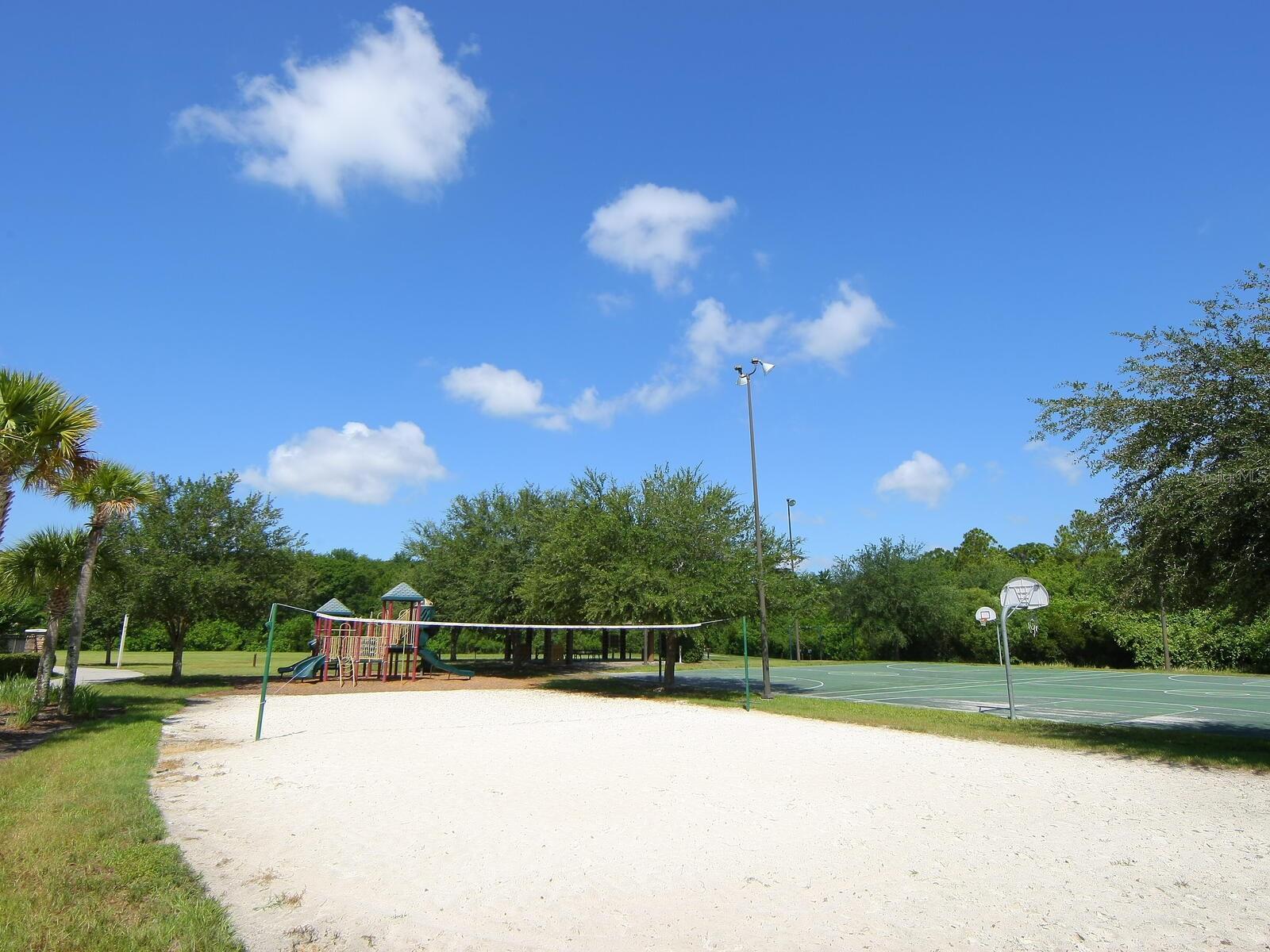12129 THORNHILL CT, LAKEWOOD RANCH, FL — photo 42