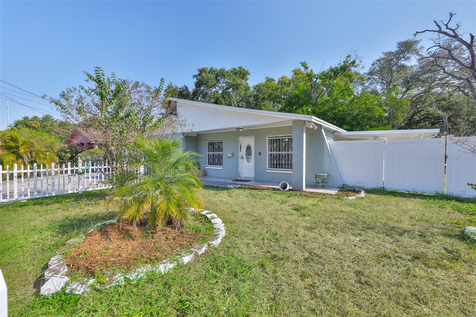 3901 N CLEARFIELD AVE, TAMPA, FL