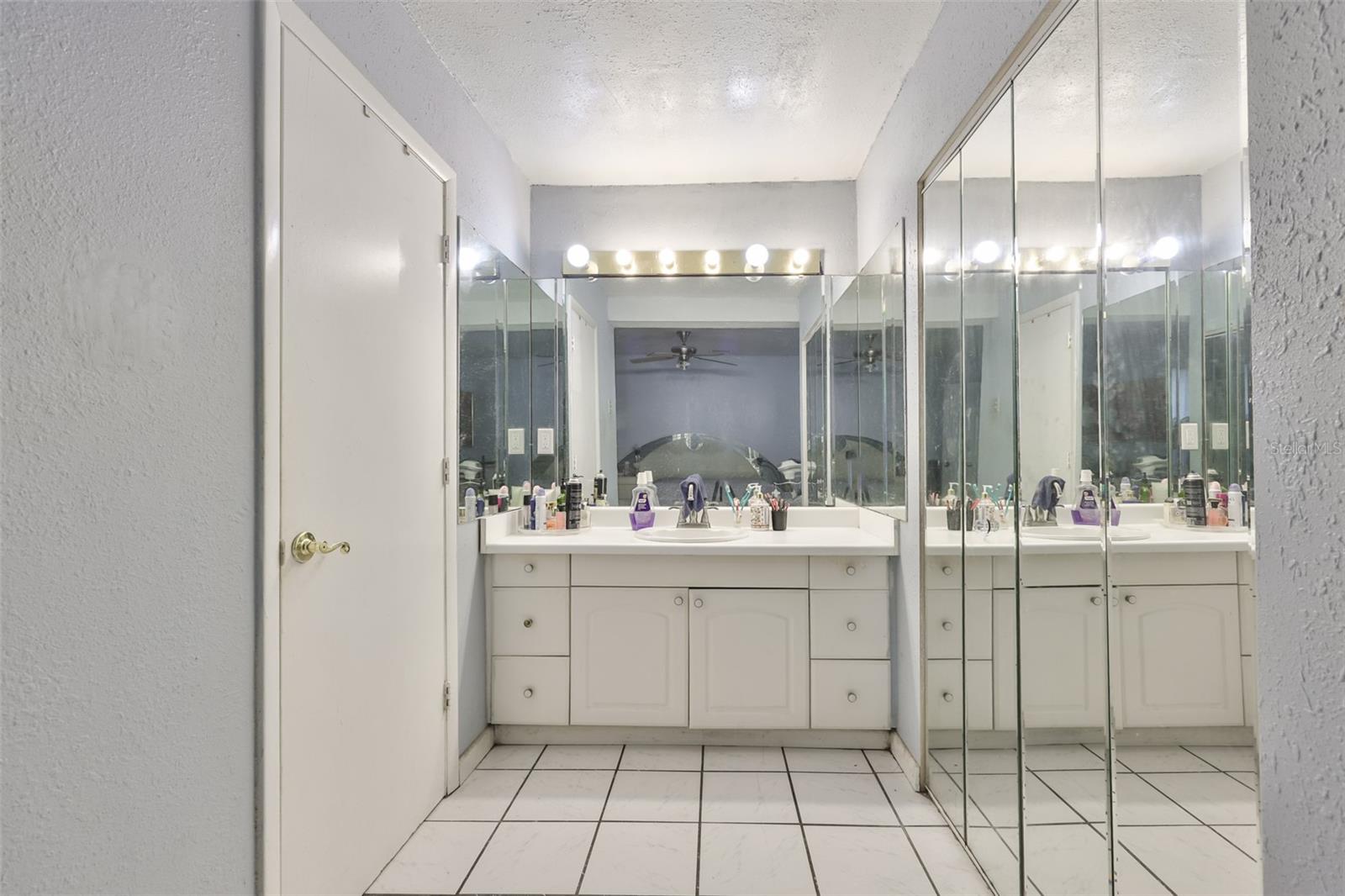 3901 N CLEARFIELD AVE, TAMPA, FL — photo 50