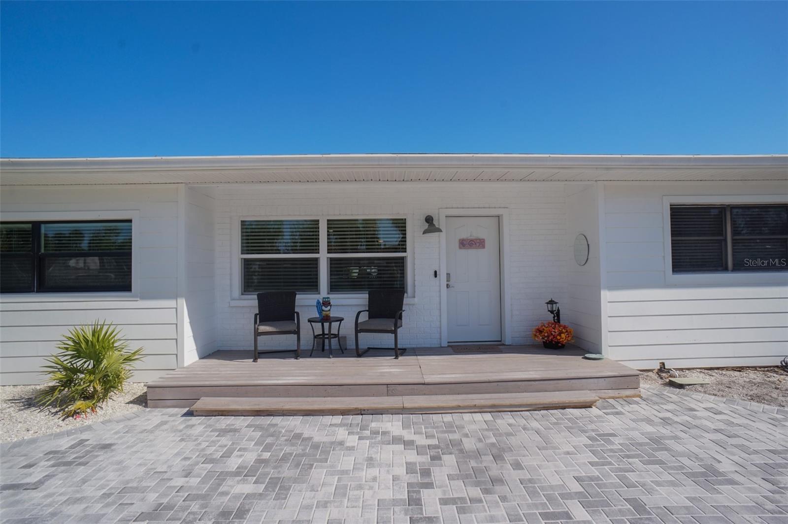 929 LANTANA AVE, CLEARWATER BEACH, FL — photo 2