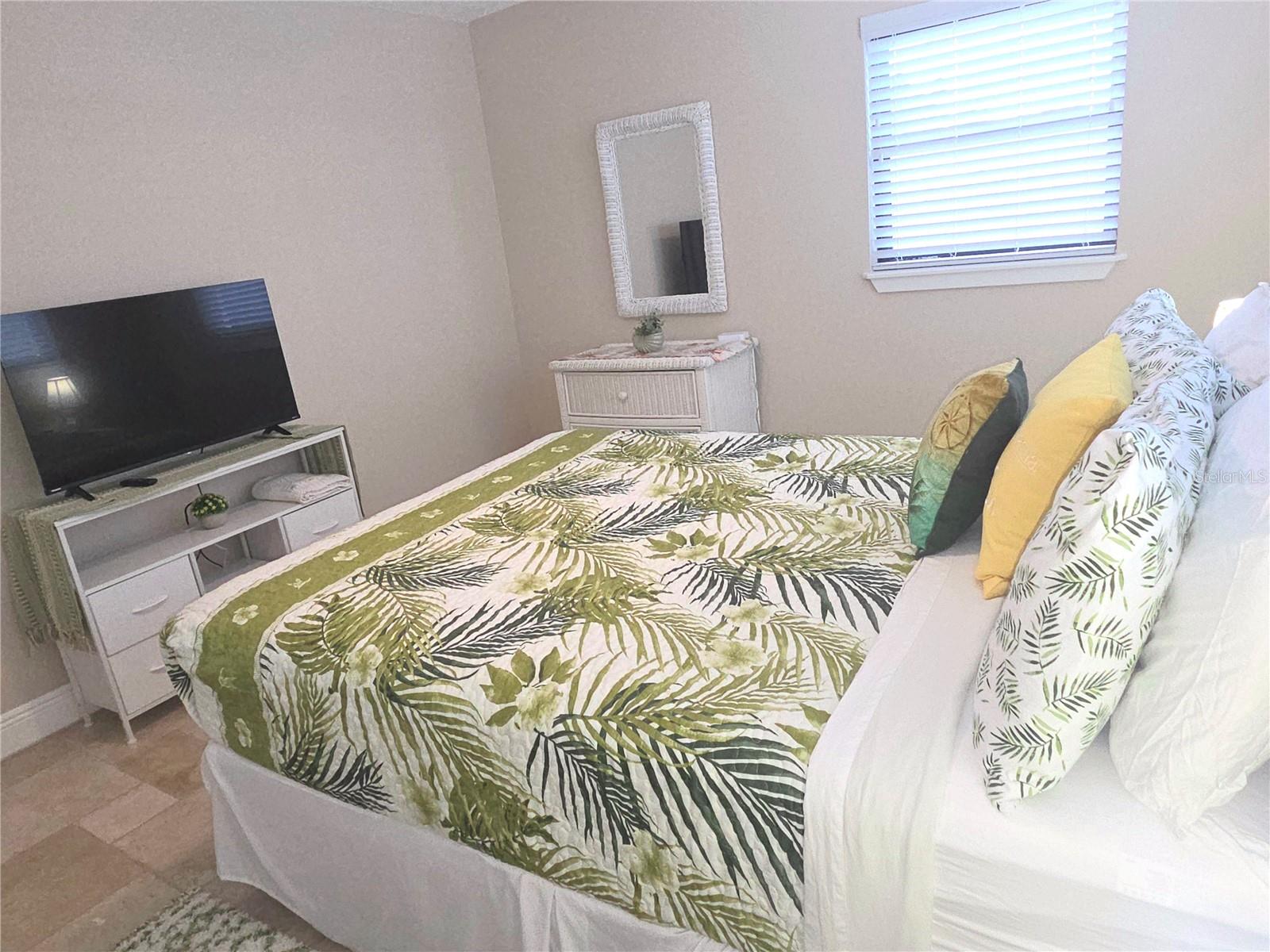 929 LANTANA AVE, CLEARWATER BEACH, FL — photo 23