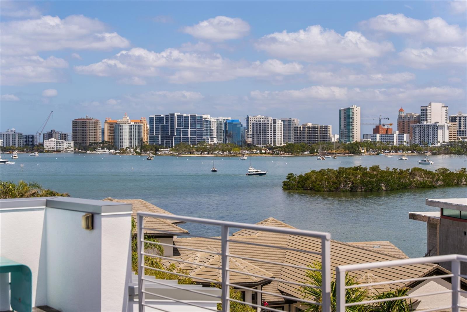 1365 HARBOR DR, SARASOTA, FL — photo 3