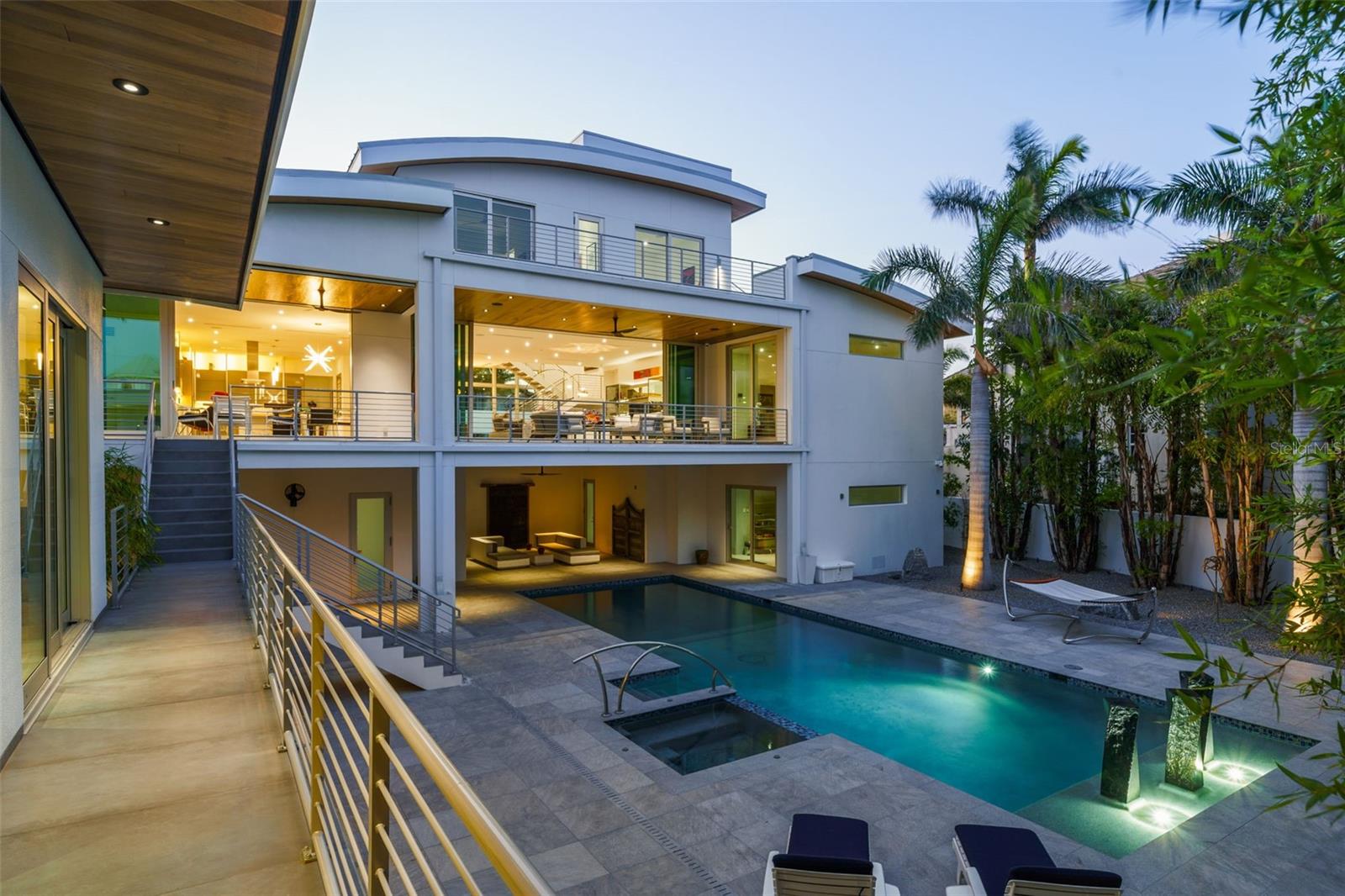 1365 HARBOR DR, SARASOTA, FL — photo 4