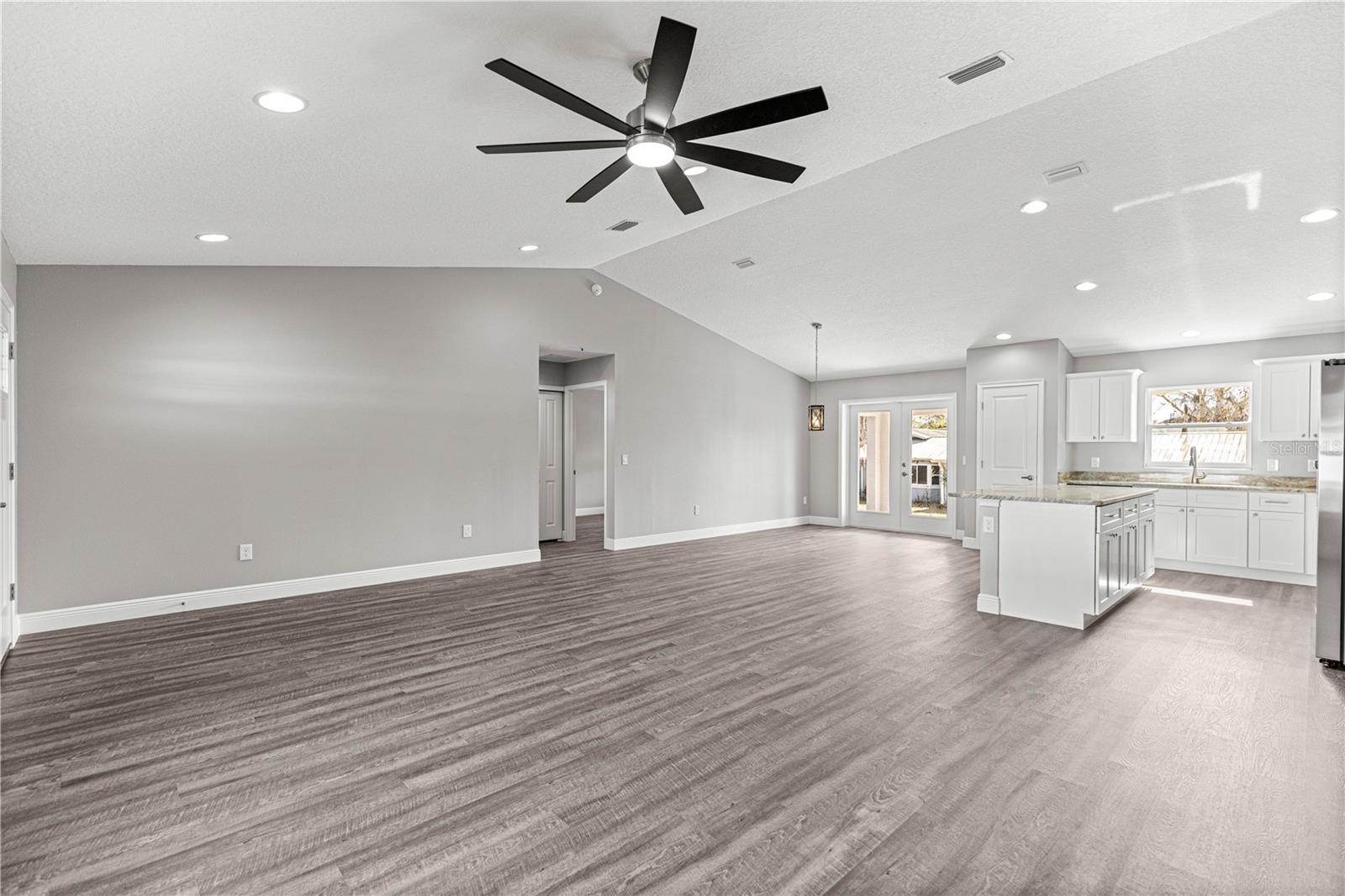 8276 SE 158TH ST, SUMMERFIELD, FL — photo 6