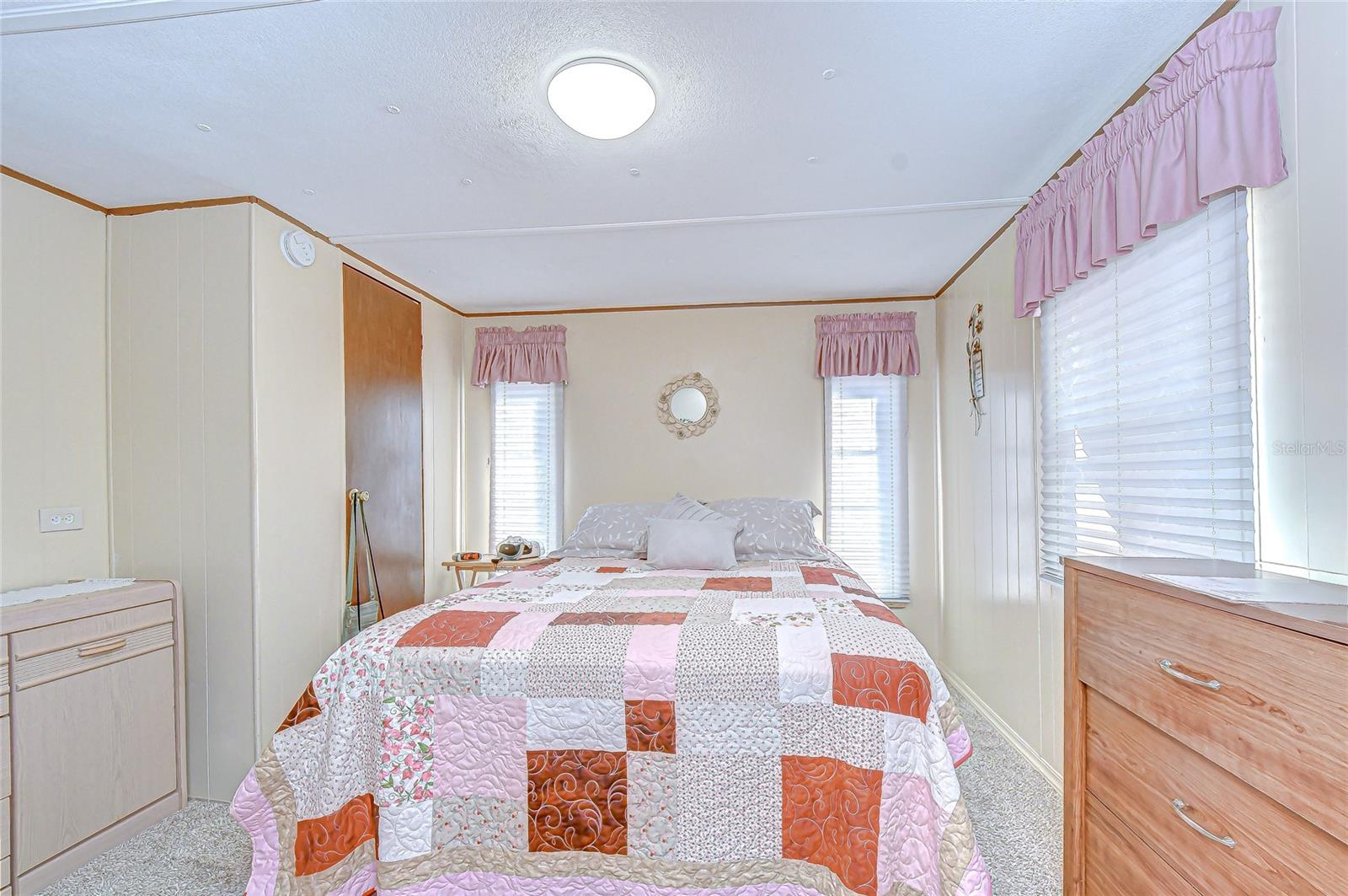 35132 ZEPHYR SHORES DR, ZEPHYRHILLS, FL — photo 11