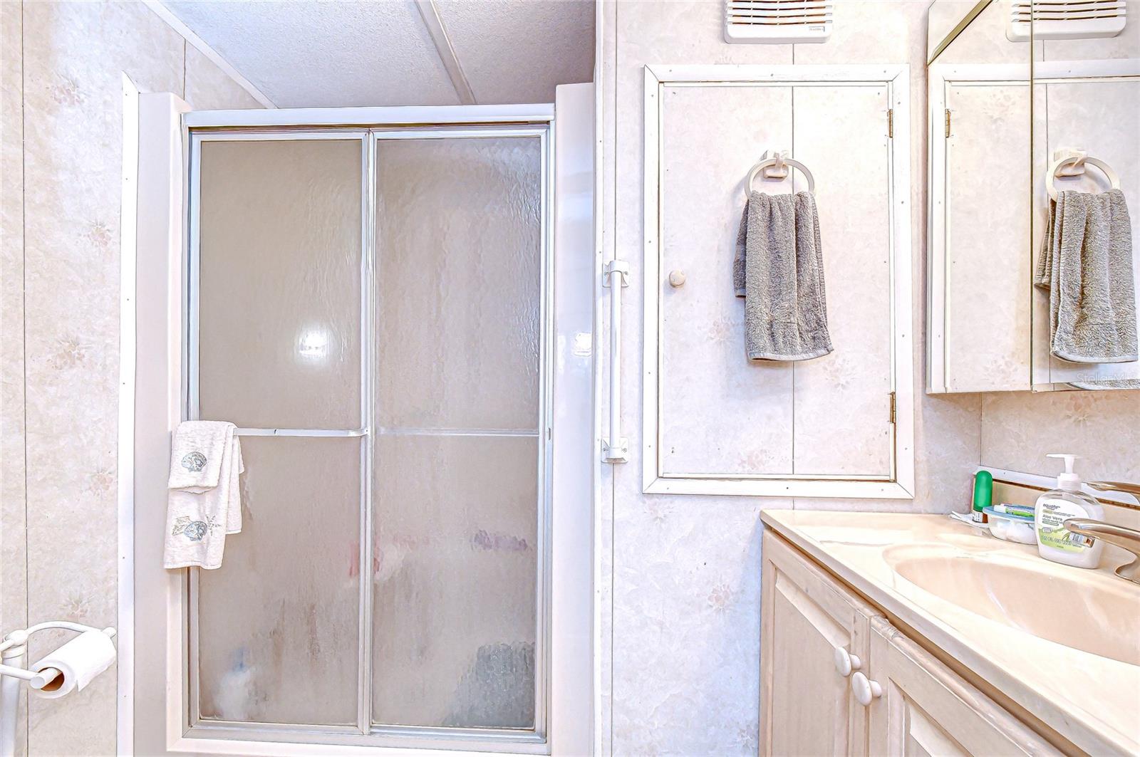 35132 ZEPHYR SHORES DR, ZEPHYRHILLS, FL — photo 13