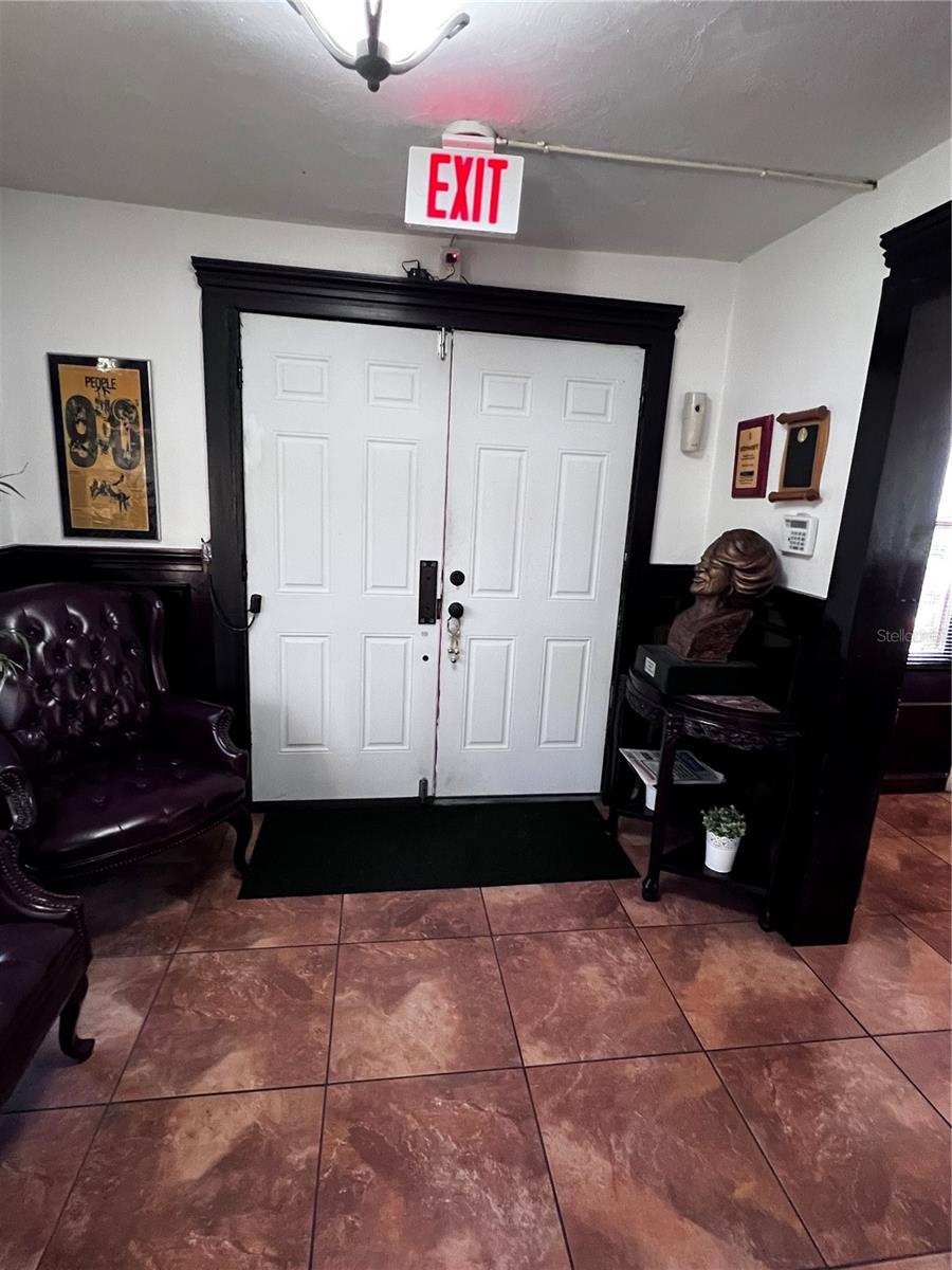 517 W COLONIAL DR, ORLANDO, FL — photo 11