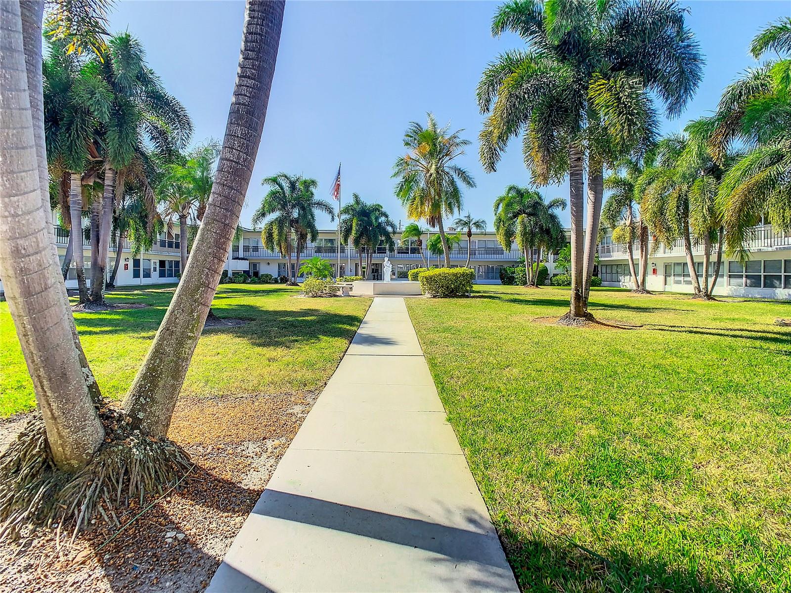 3100 HARTFORD ST N #227, ST PETERSBURG, FL — photo 2