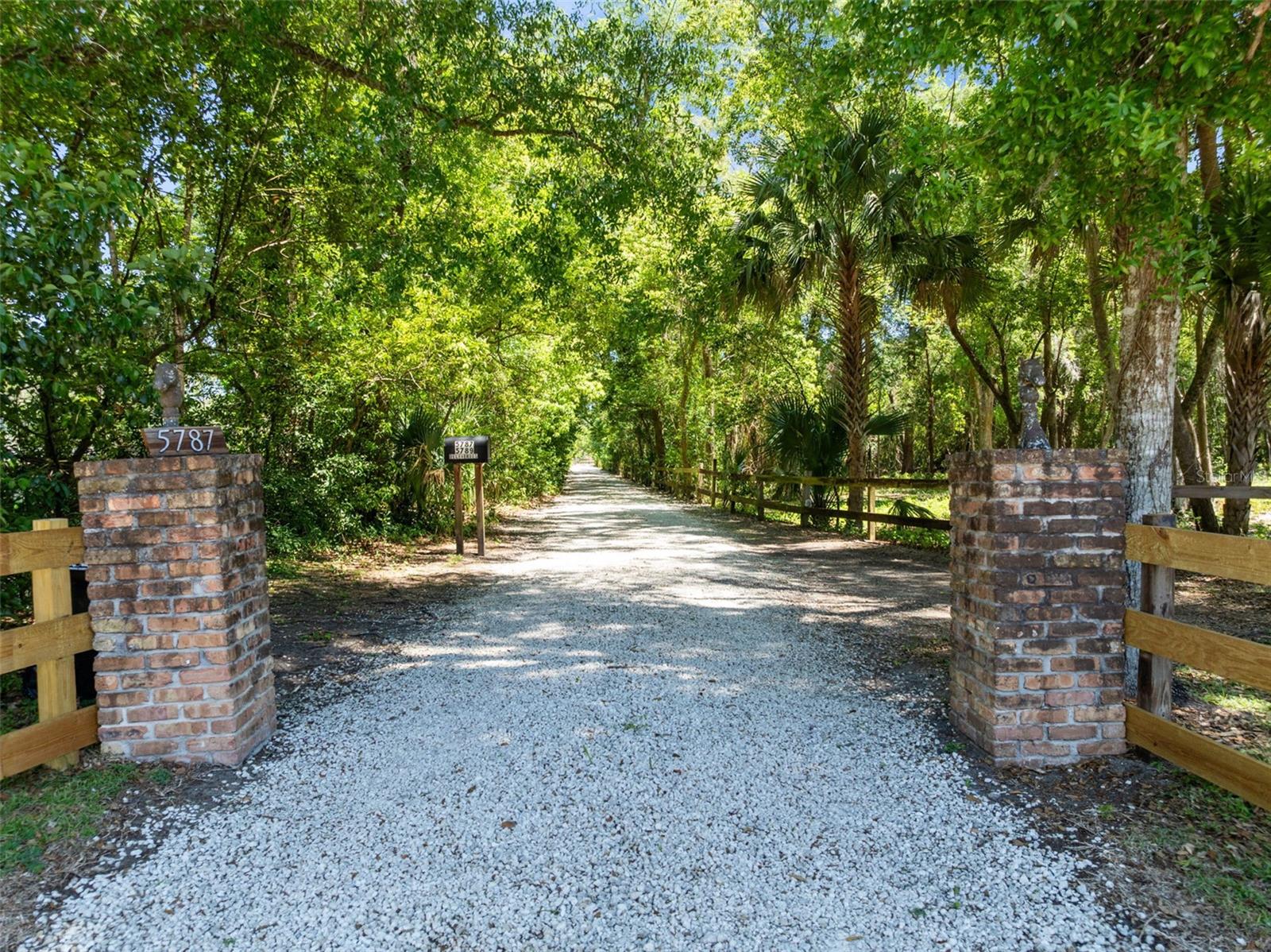 5787 N APOPKA VINELAND RD, ORLANDO, FL — photo 39