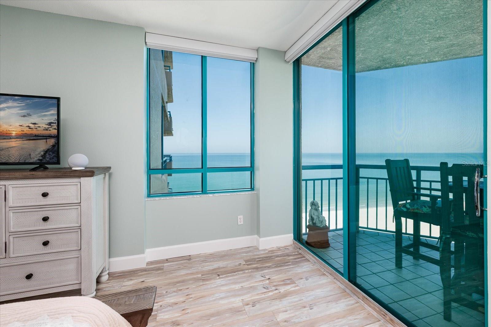 1520 GULF BLVD #1404, CLEARWATER BEACH, FL — photo 23