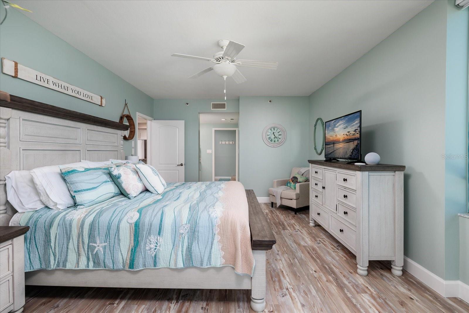 1520 GULF BLVD #1404, CLEARWATER BEACH, FL — photo 25