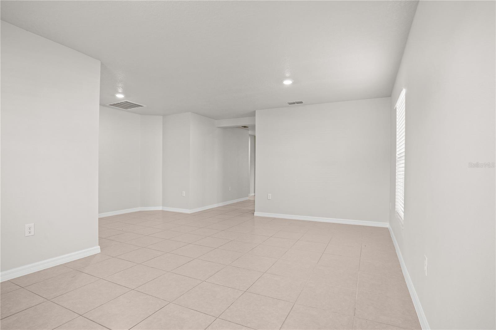 1621 ORNE ST, MASCOTTE, FL — photo 12