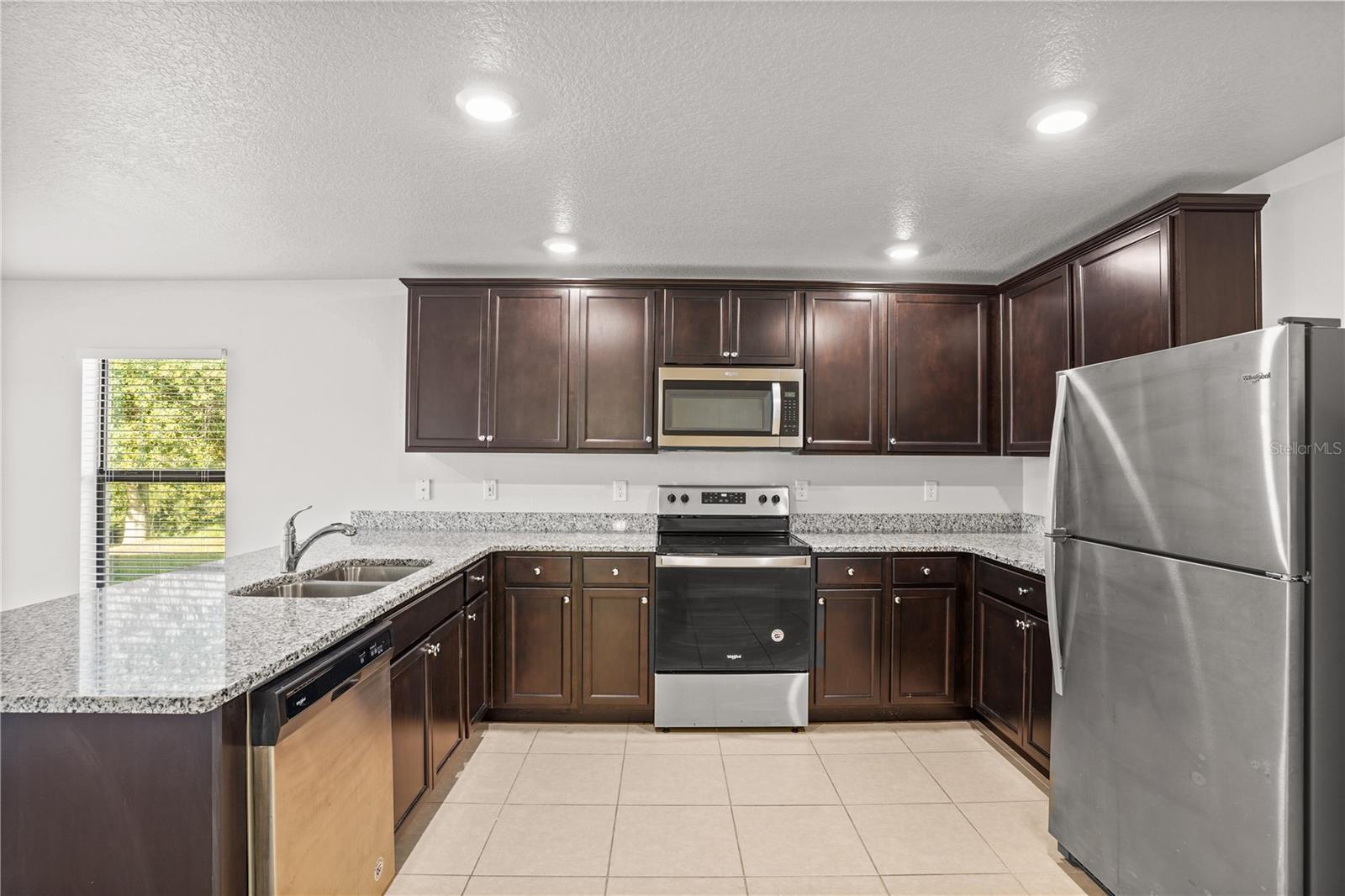 1621 ORNE ST, MASCOTTE, FL — photo 16