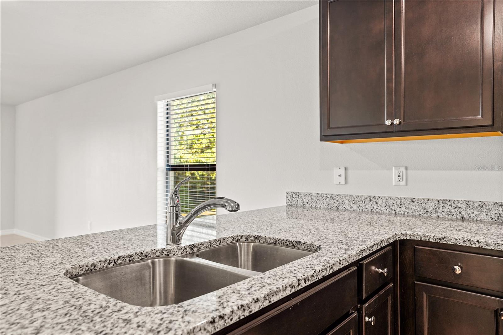1621 ORNE ST, MASCOTTE, FL — photo 17