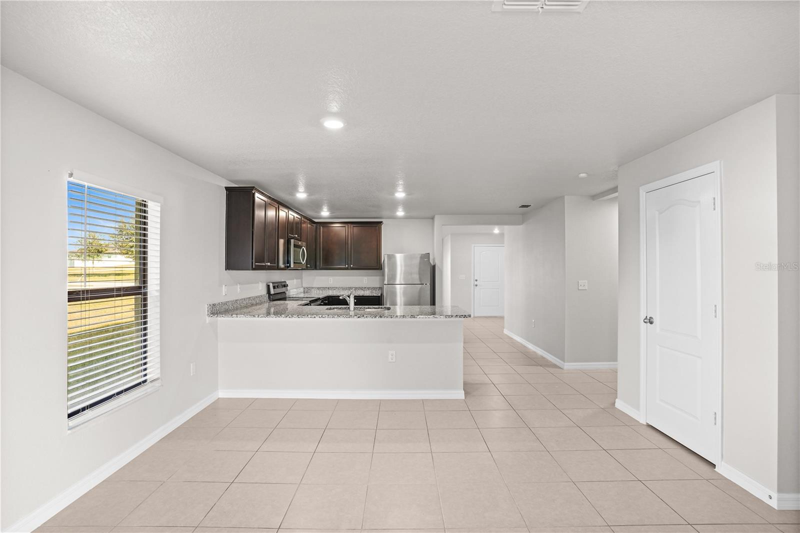 1621 ORNE ST, MASCOTTE, FL — photo 23