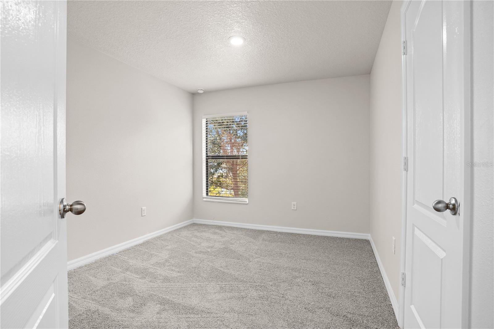 1621 ORNE ST, MASCOTTE, FL — photo 59
