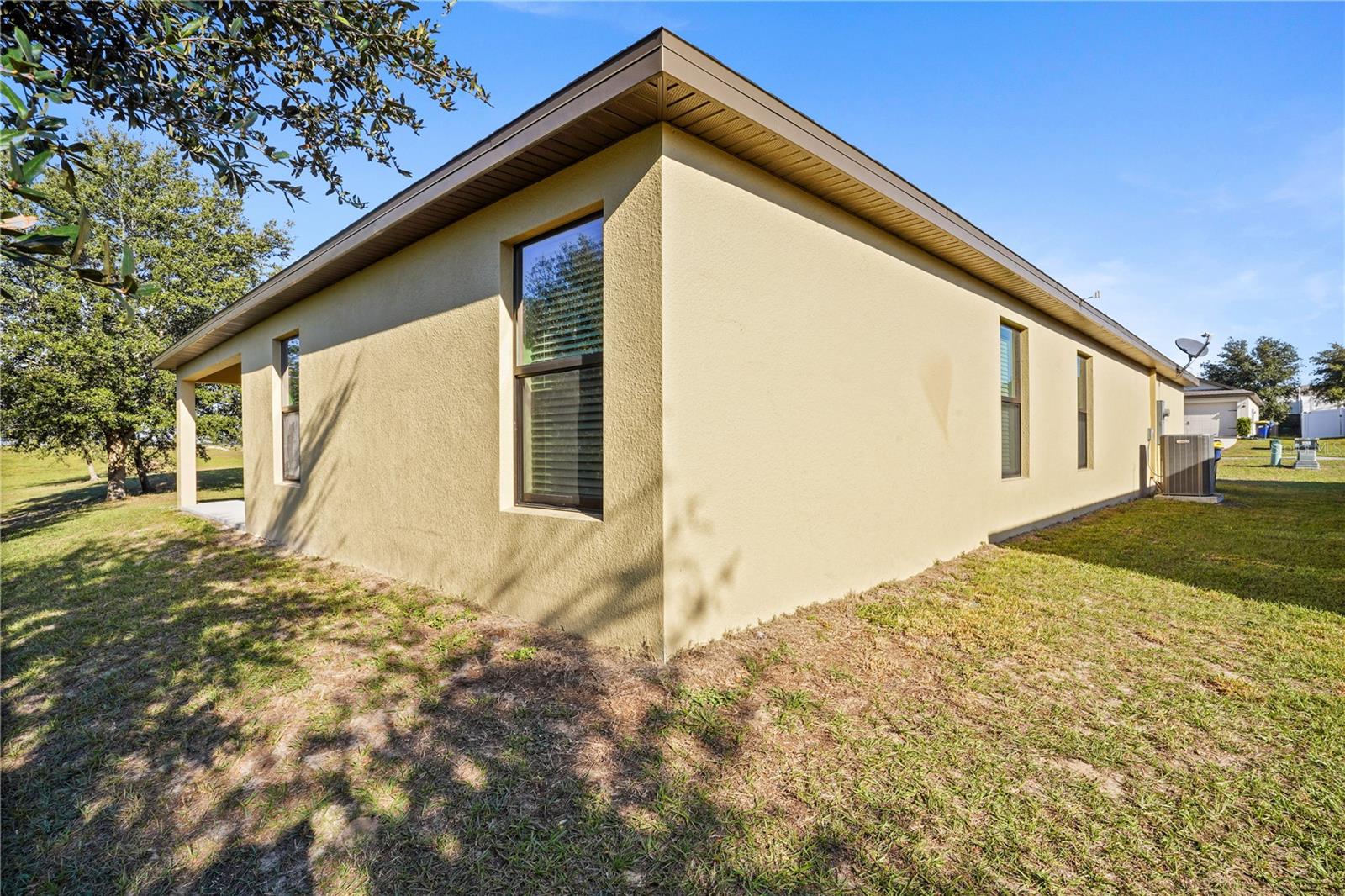 1621 ORNE ST, MASCOTTE, FL — photo 80