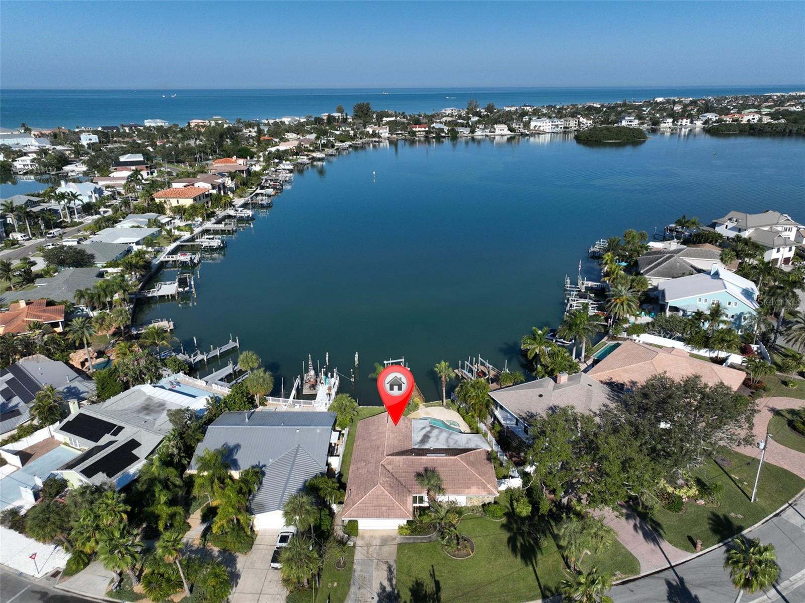 410 HARBOR DR N, INDIAN ROCKS BEACH, FL — photo 2