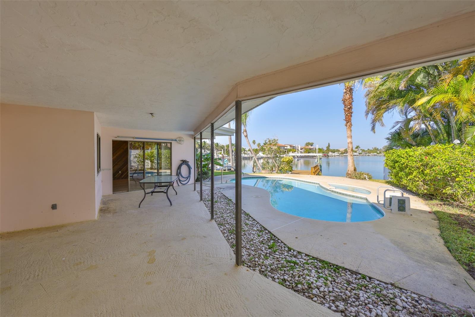 410 HARBOR DR N, INDIAN ROCKS BEACH, FL — photo 15
