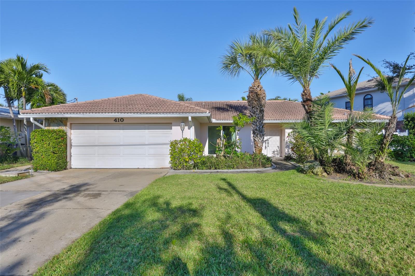 410 HARBOR DR N, INDIAN ROCKS BEACH, FL — photo 16
