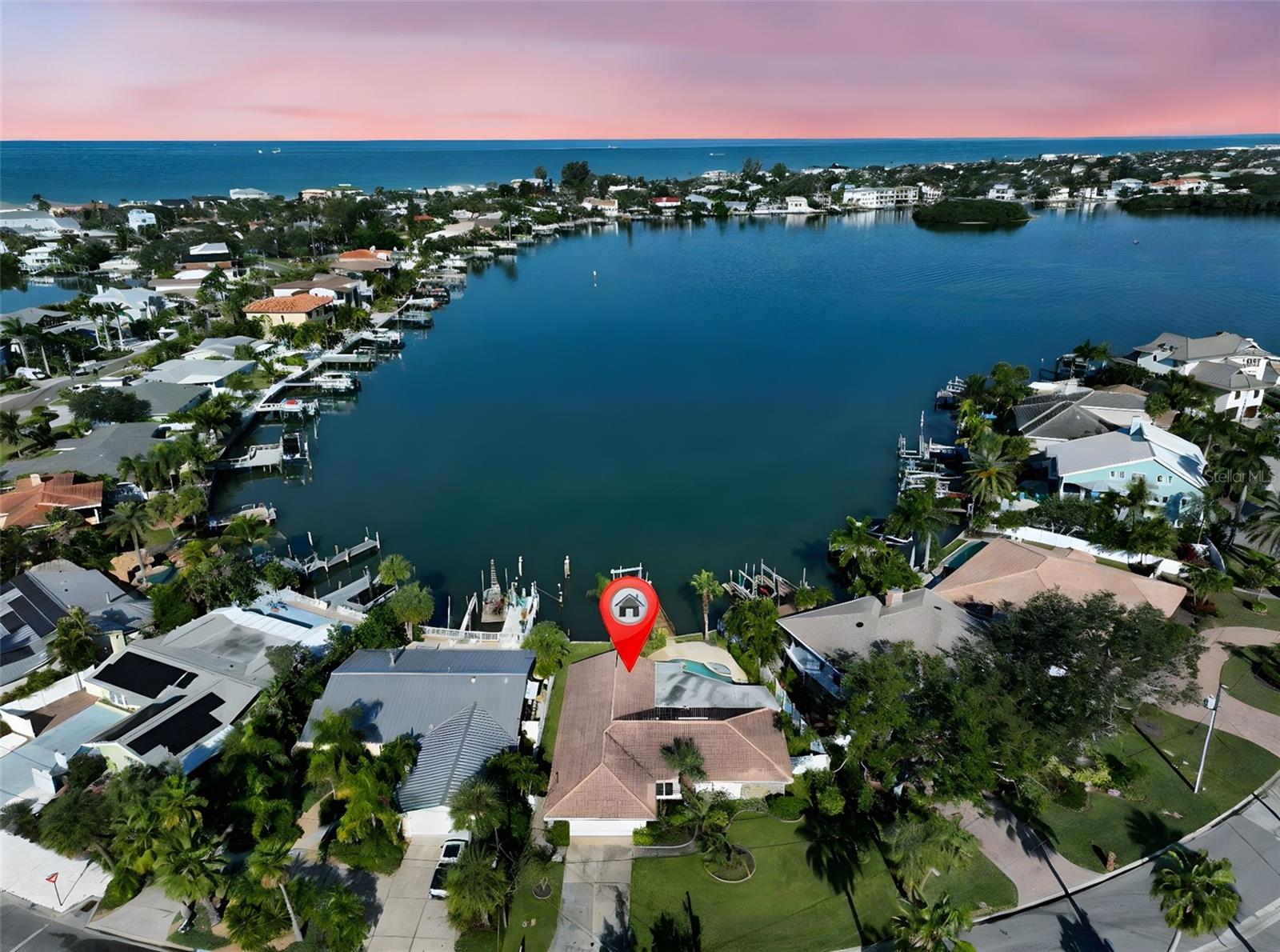 410 HARBOR DR N, INDIAN ROCKS BEACH, FL — photo 40