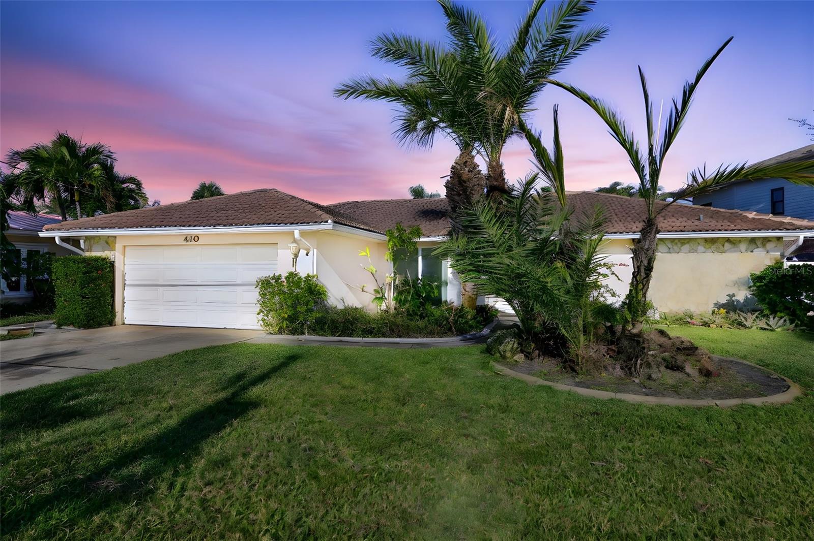 410 HARBOR DR N, INDIAN ROCKS BEACH, FL — photo 41