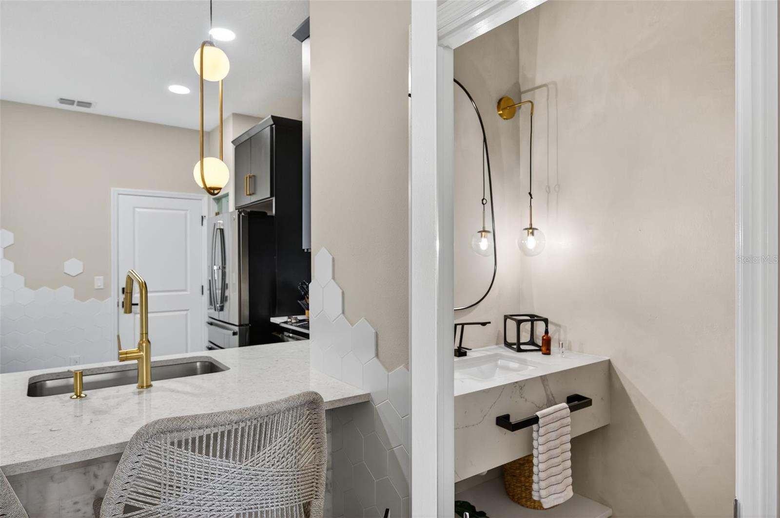 2419 FOGGY CREEK CIR, CLEARWATER, FL — photo 11