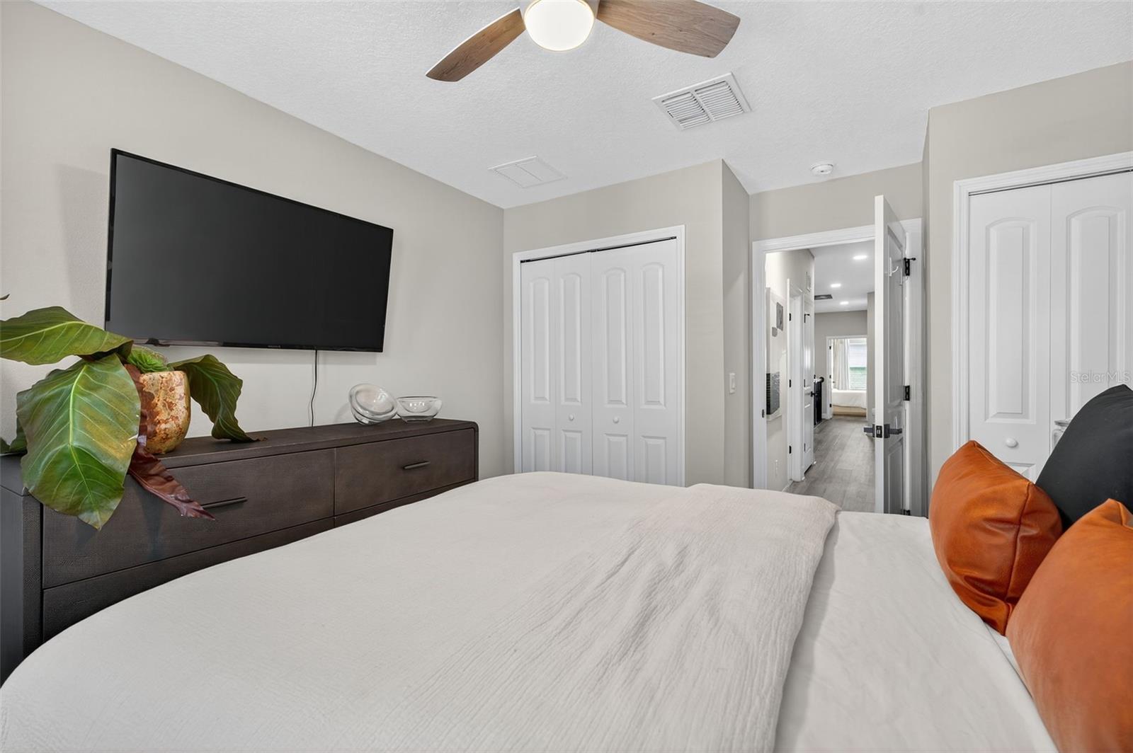 2419 FOGGY CREEK CIR, CLEARWATER, FL — photo 33