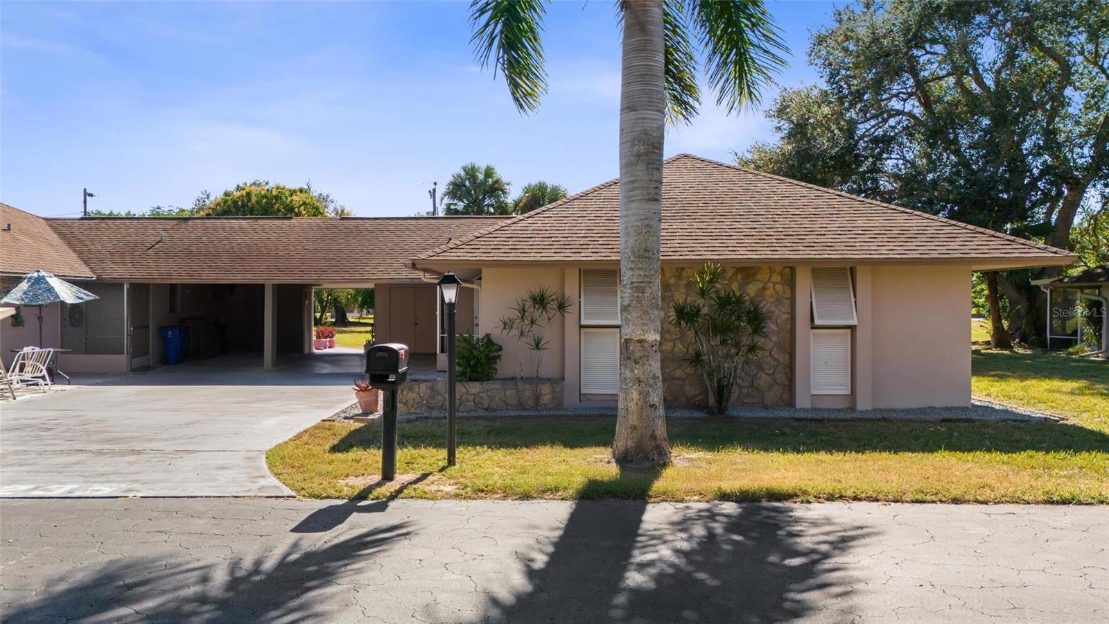 235 THISTLE CT, LEHIGH ACRES, FL
