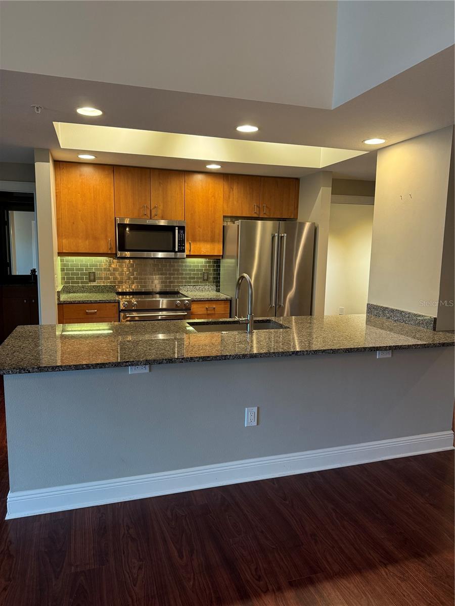 800 N TAMIAMI TRL #211, SARASOTA, FL — photo 3
