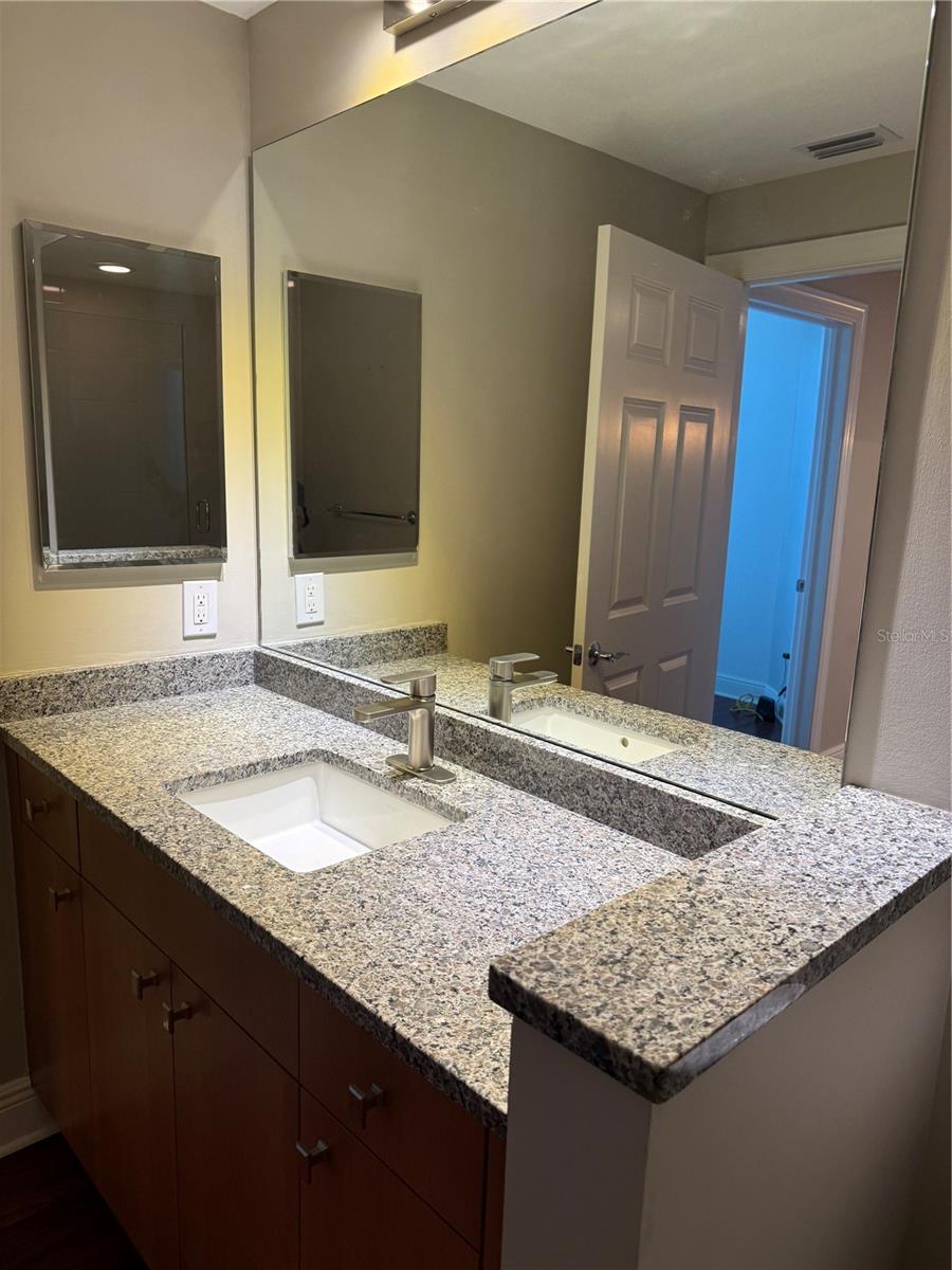 800 N TAMIAMI TRL #211, SARASOTA, FL — photo 17