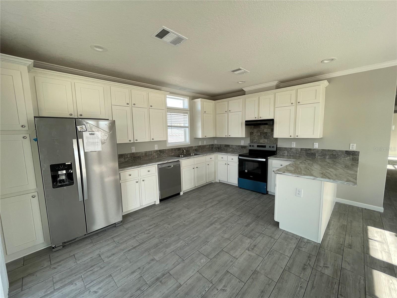 715 BLACKBURN BLVD, NORTH PORT, FL — photo 2