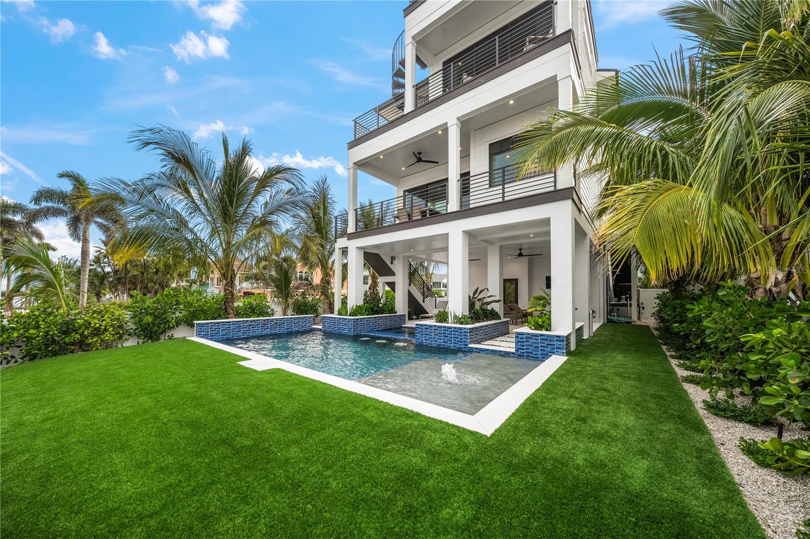 116 8TH STREET S, BRADENTON BEACH, FL