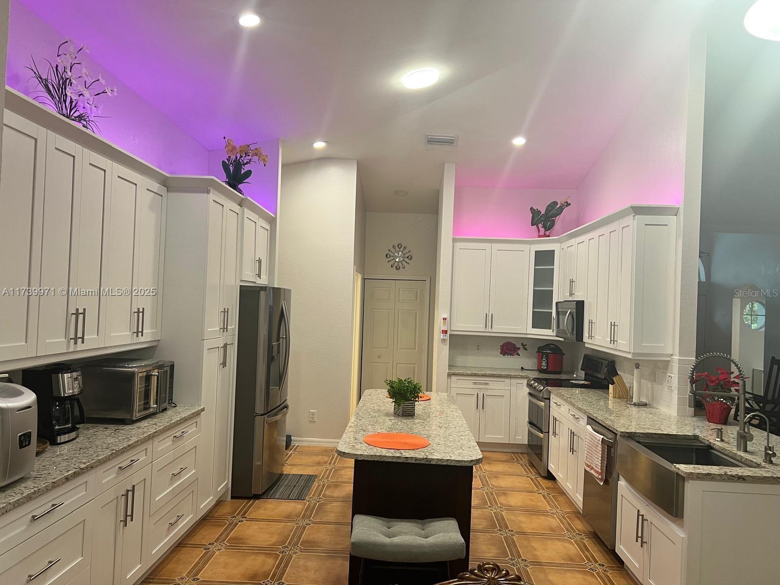 713 5TH AVE, LEHIGH ACRES, FL — photo 12