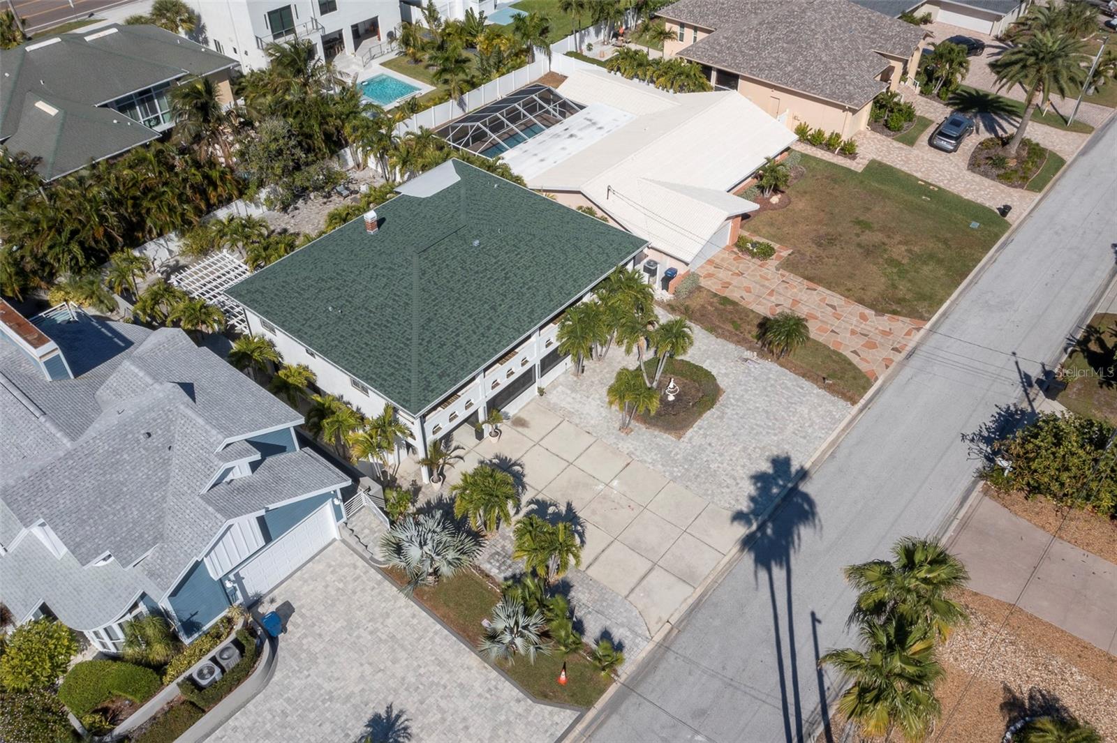 2710 HIBISCUS DR W, BELLEAIR BEACH, FL — photo 6