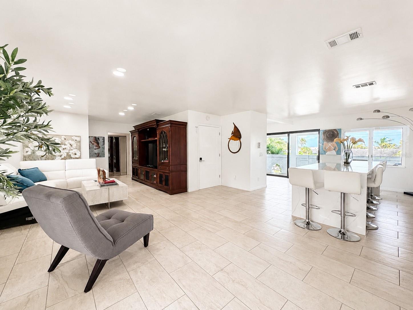 2710 HIBISCUS DR W, BELLEAIR BEACH, FL — photo 9