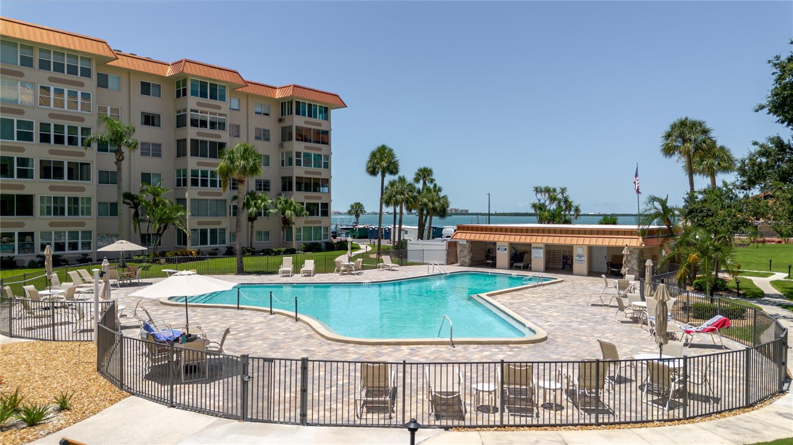 632 EDGEWATER DR #238, DUNEDIN, FL — photo 2