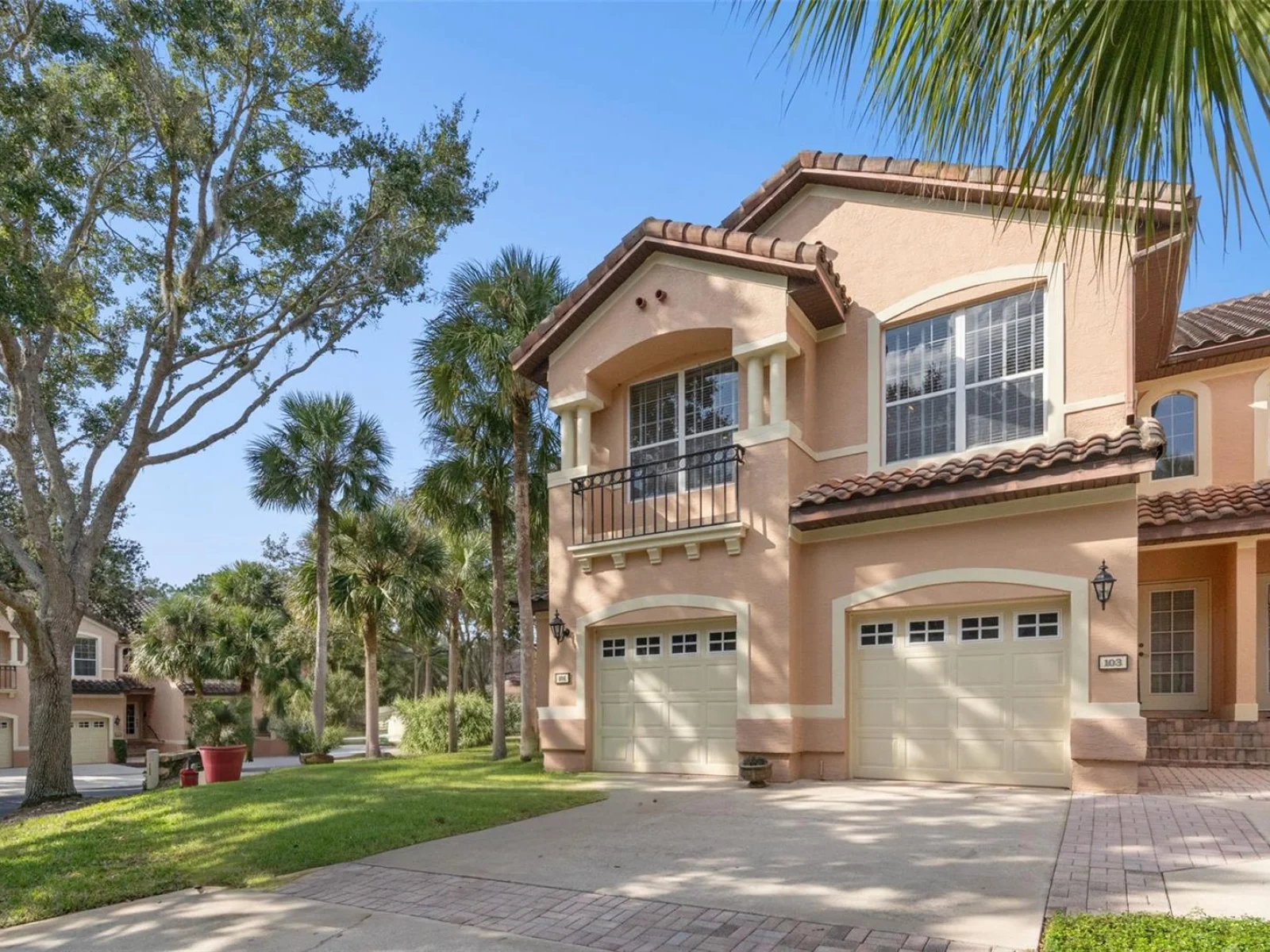 103 CAMINO REAL BLVD, HOWEY IN THE HILLS, FL — photo 1