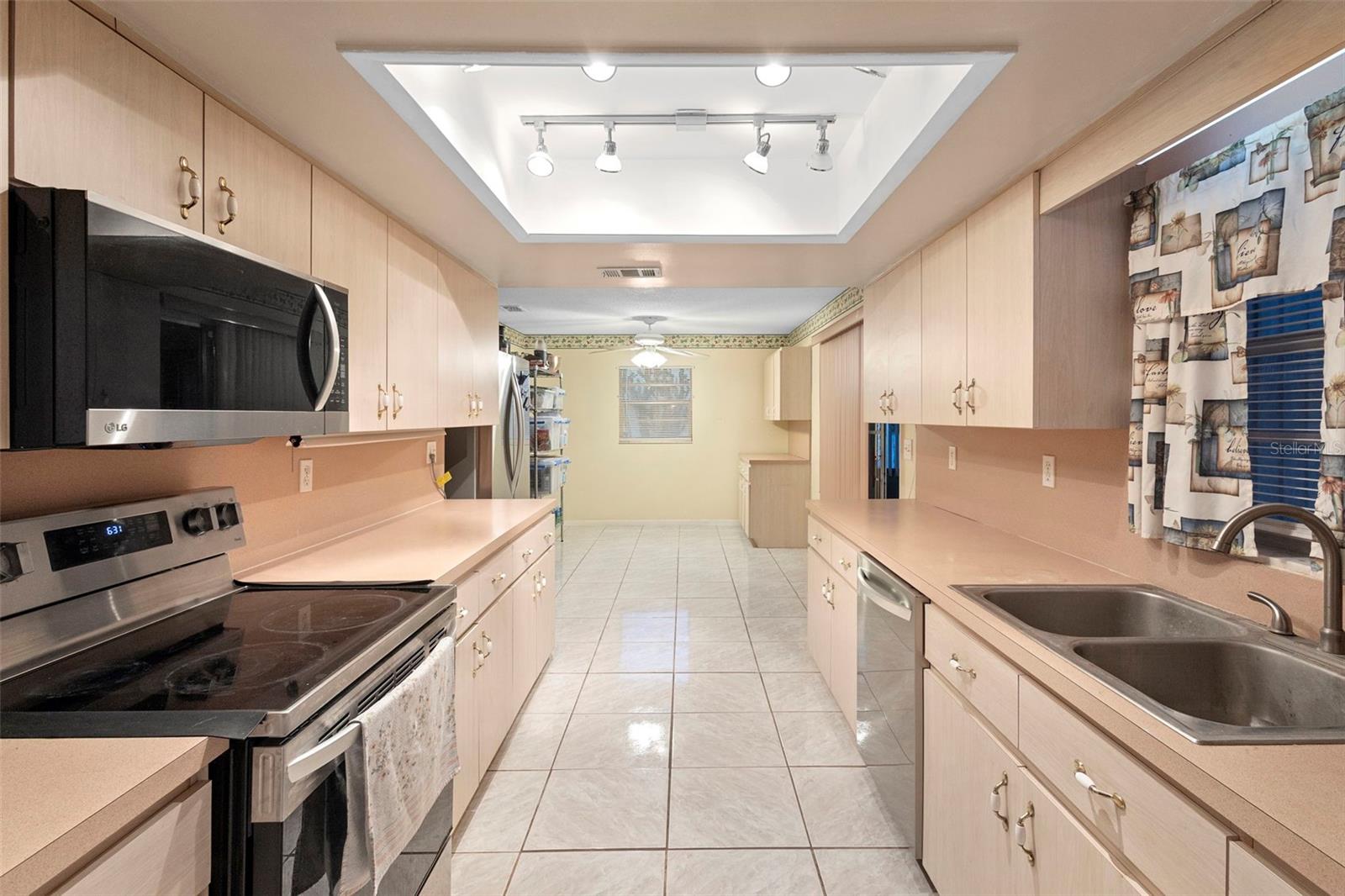 630 GRAND PLAZA DR, ORANGE CITY, FL — photo 28