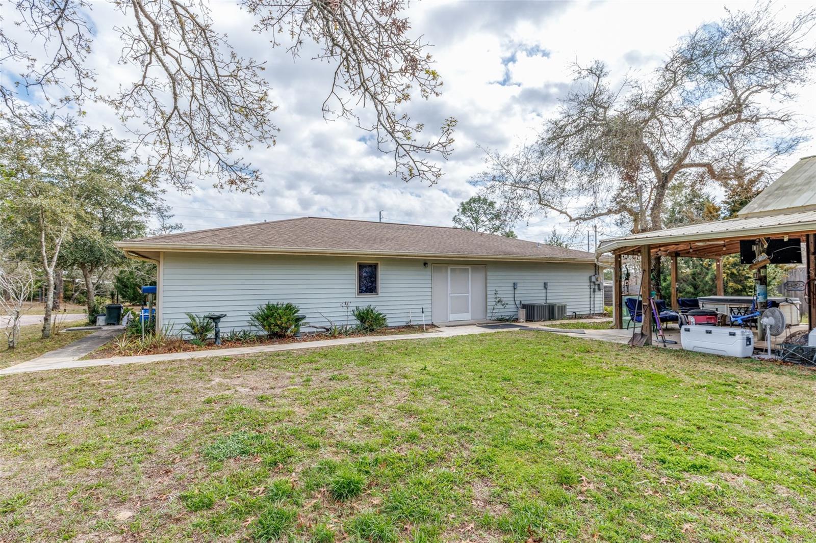 8279 SUNSHINE GROVE RD, BROOKSVILLE, FL — photo 3