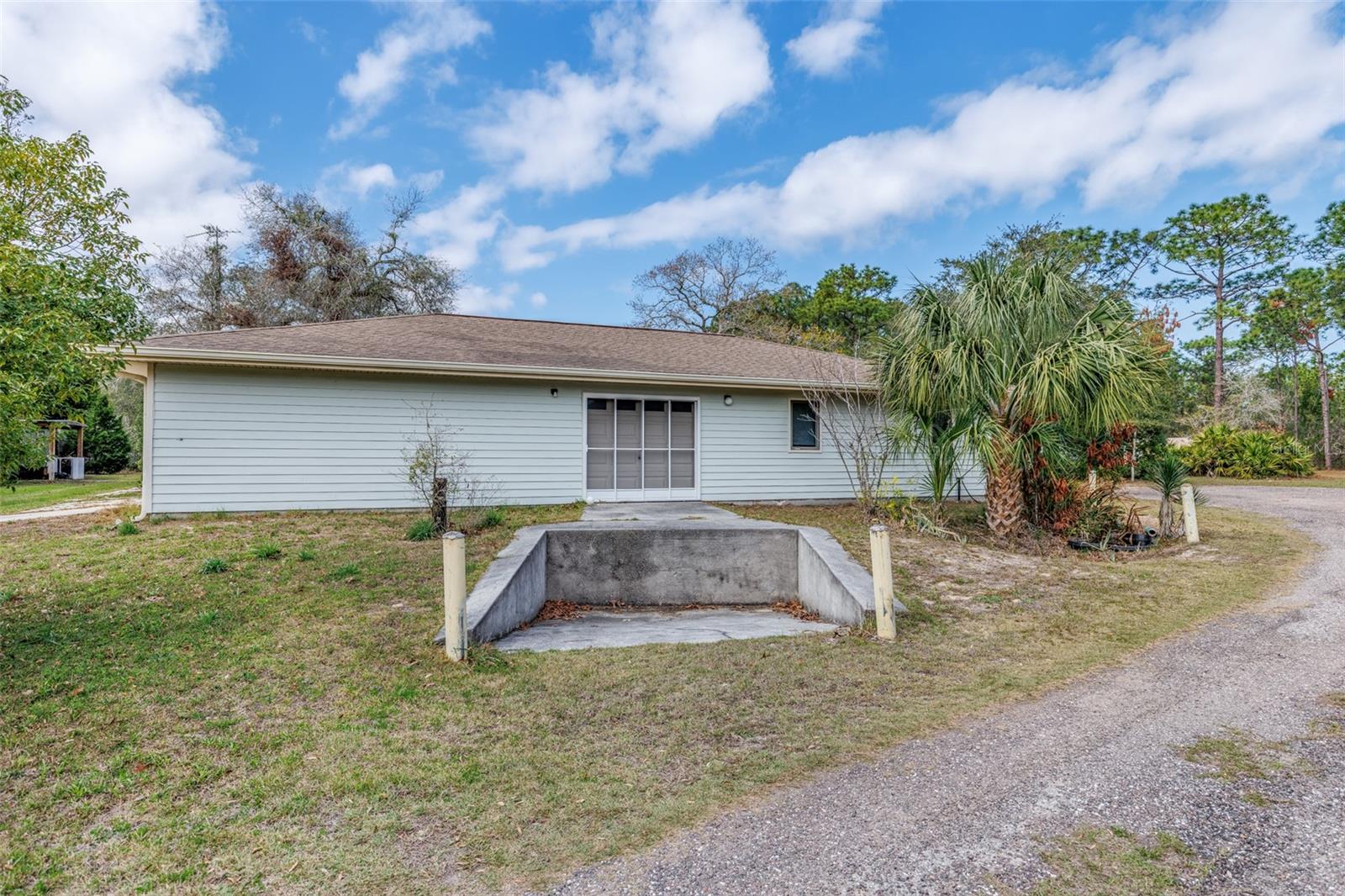 8279 SUNSHINE GROVE RD, BROOKSVILLE, FL — photo 4