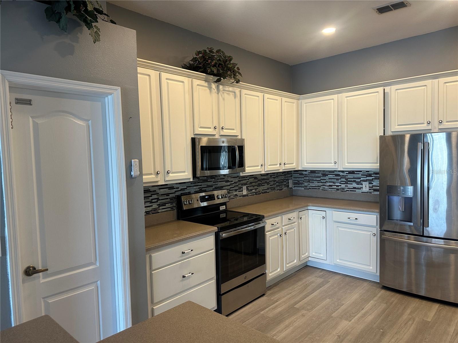 908 SPRING ISLAND WAY, ORLANDO, FL — photo 12
