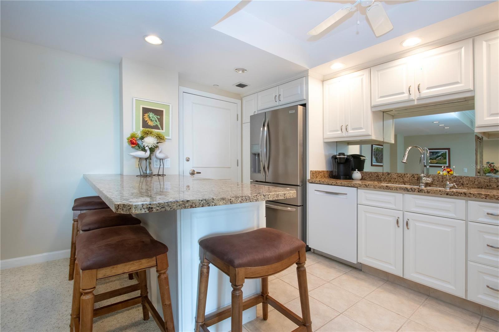 1212 BENJAMIN FRANKLIN DR #607, SARASOTA, FL — photo 12