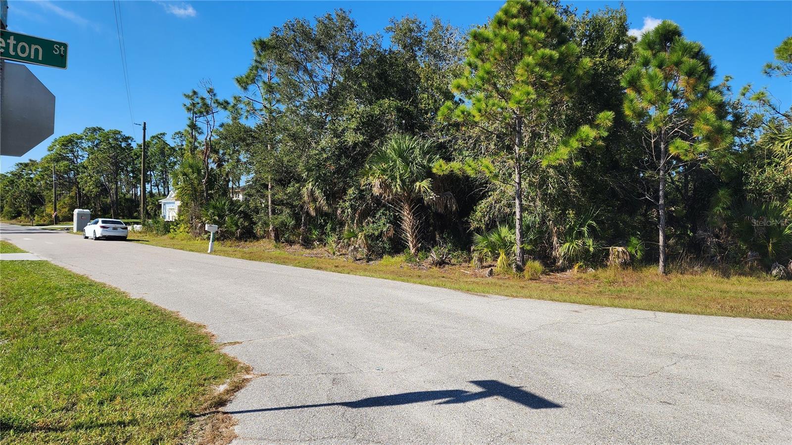 12062 COLEMAN AVE, PORT CHARLOTTE, FL — photo 3